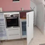 Apartma Olea Sared איזולה