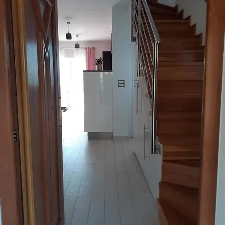 Apartma Olea Sared * 伊佐拉