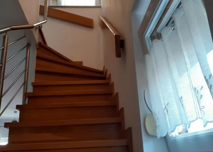 Apartma Olea Sared アパート *