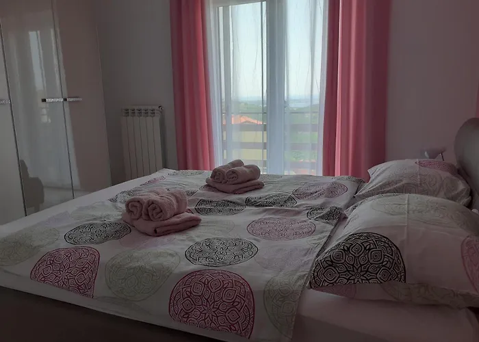 アパート Apartma Olea Sared イゾラ