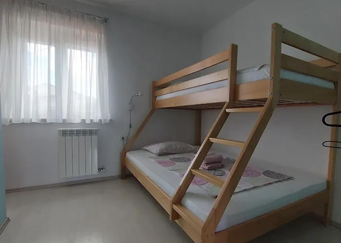 アパート Apartma Olea Sared イゾラ